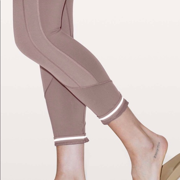 Lululemon all the right places crop II - Picture 3 of 8